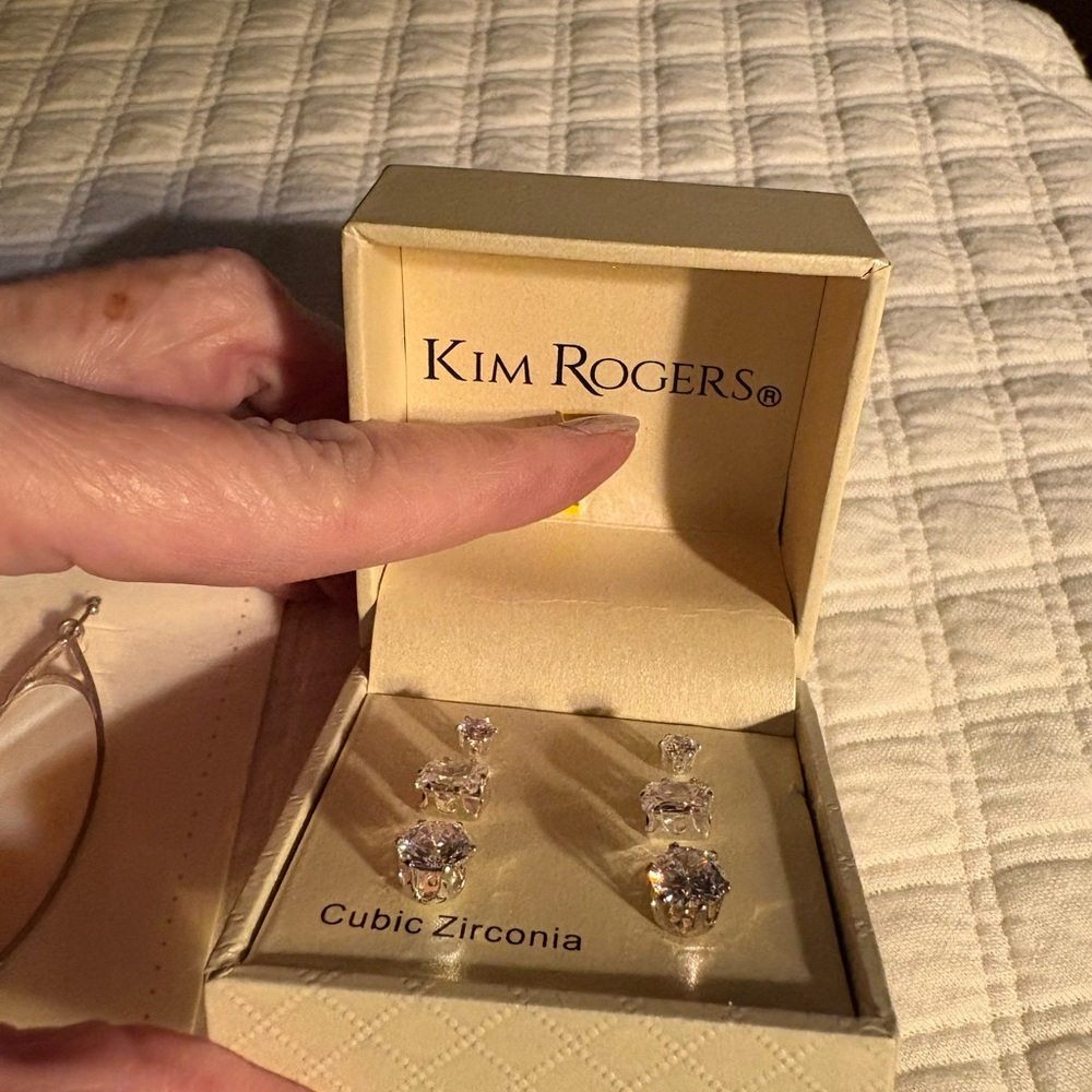 Stella & dot reversible Earrings plus Kim Roger's CZ studs - Picture 7 of 8